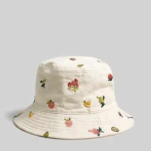 NWOT fresca fruit embroidered bucket hat by madewell